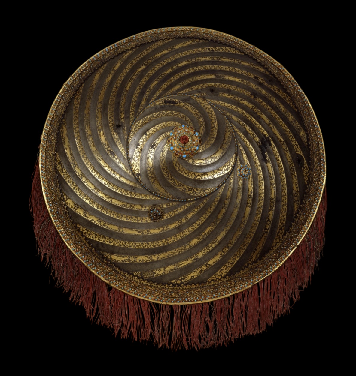 Щит, наручи и шлем князя Федора Ивановича Мстиславского (3).webp